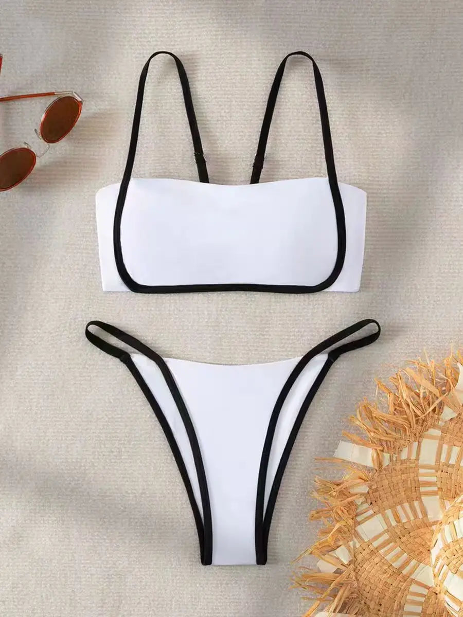 Biquíni Ombro Único Cintura Baixa e Detalhes Vazados