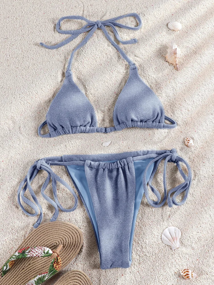 Biquíni Conjunto Triângulo Brilhante com Detalhes em Anéis e Estilo Bandagem