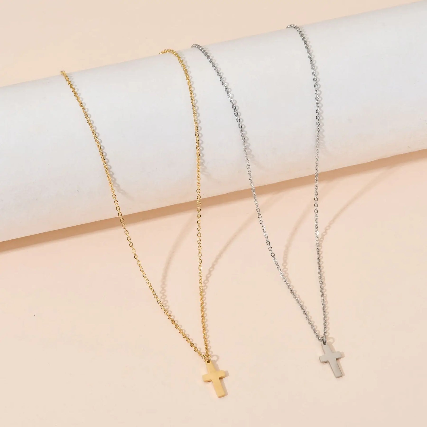 Colar Cruz -  Ouro e Prata